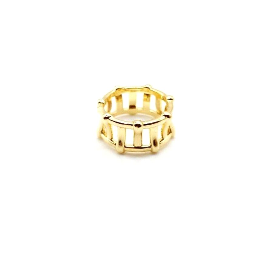 Anillo dorado estructura geométrica - foto 1