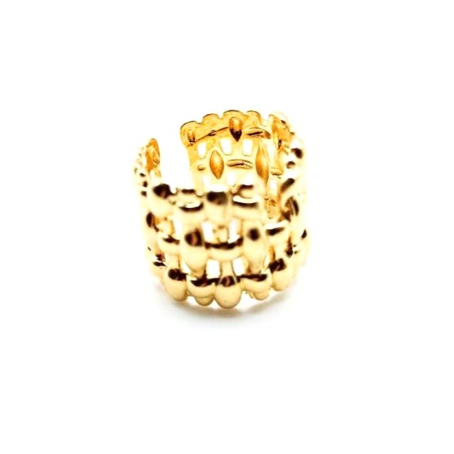 Anillo grueso dorado entramado