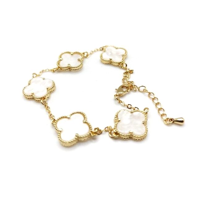 Brazalete con tréboles de nácar